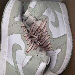 Jordan 1 Seafoam
